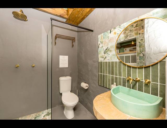 4 BEDROOM FREESTANDING TO LET IN OVERKLOOF